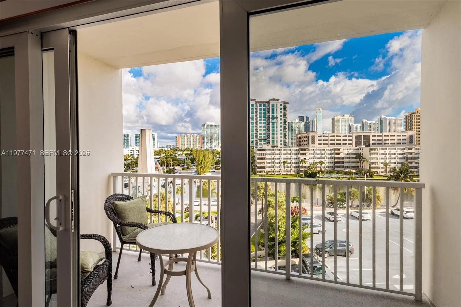 300 Bayview Dr # 509, Sunny Isles Beach, FL 33160 photo 7