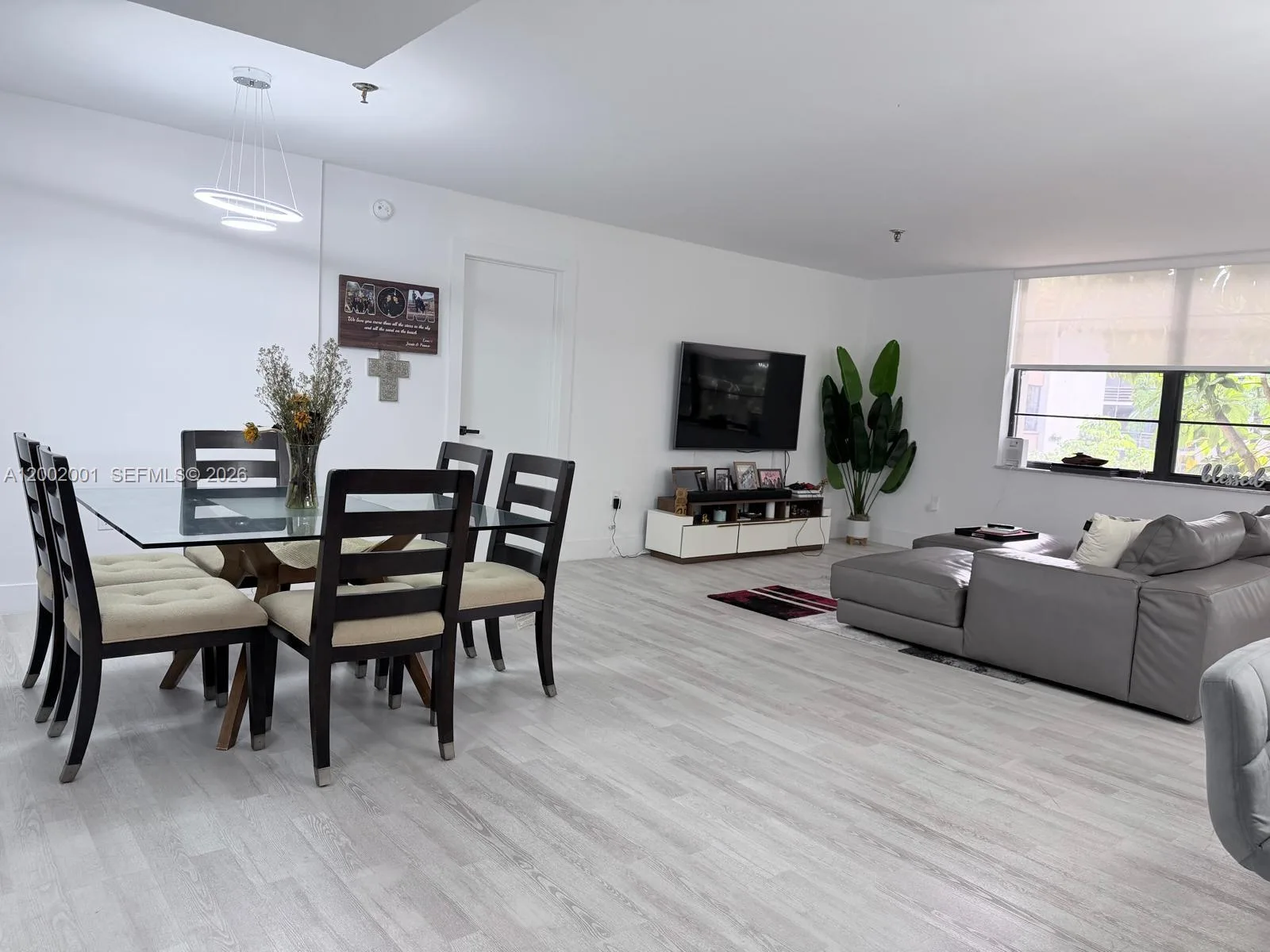 671 NE 195th St # 208E, Miami, FL 33179 photo 4