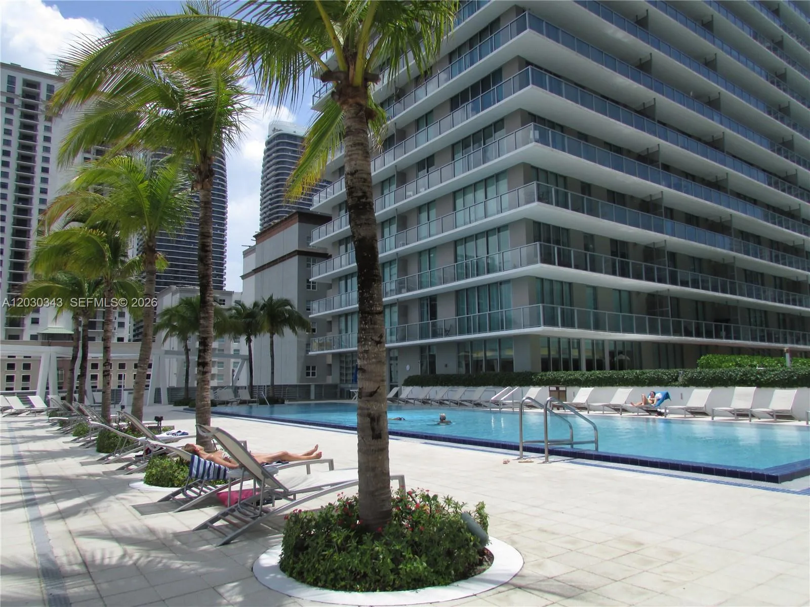 1111 SW 1st Ave # 1815-N, Miami, FL 33130