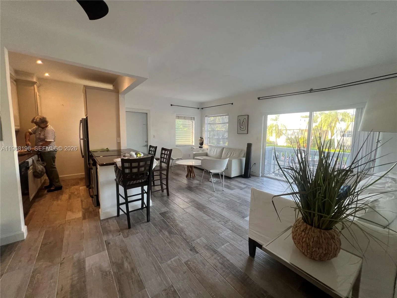 1334 Euclid Ave # 7, Miami Beach, FL 33139 photo 4