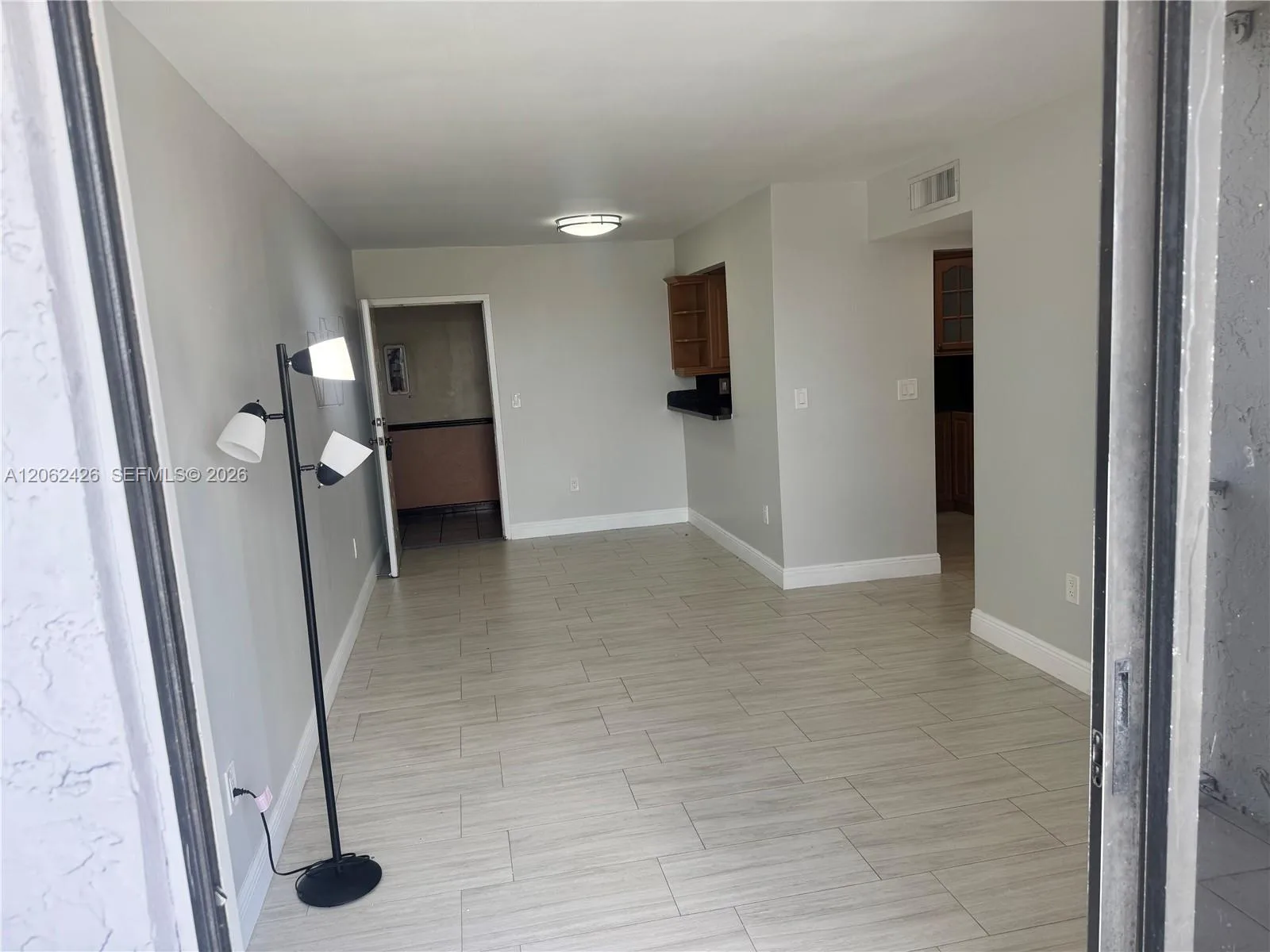 8075 NW 7th St # 403, Miami, FL 33126 photo 11