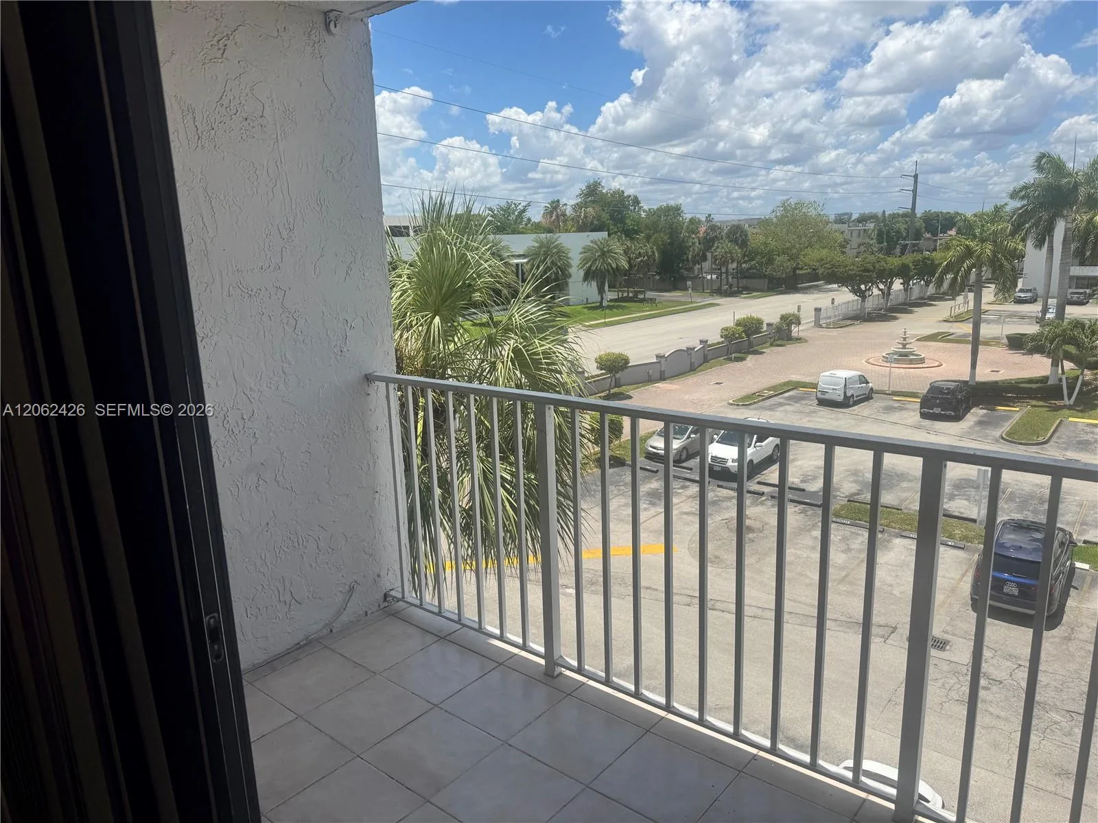 8075 NW 7th St # 403, Miami, FL 33126 photo 12