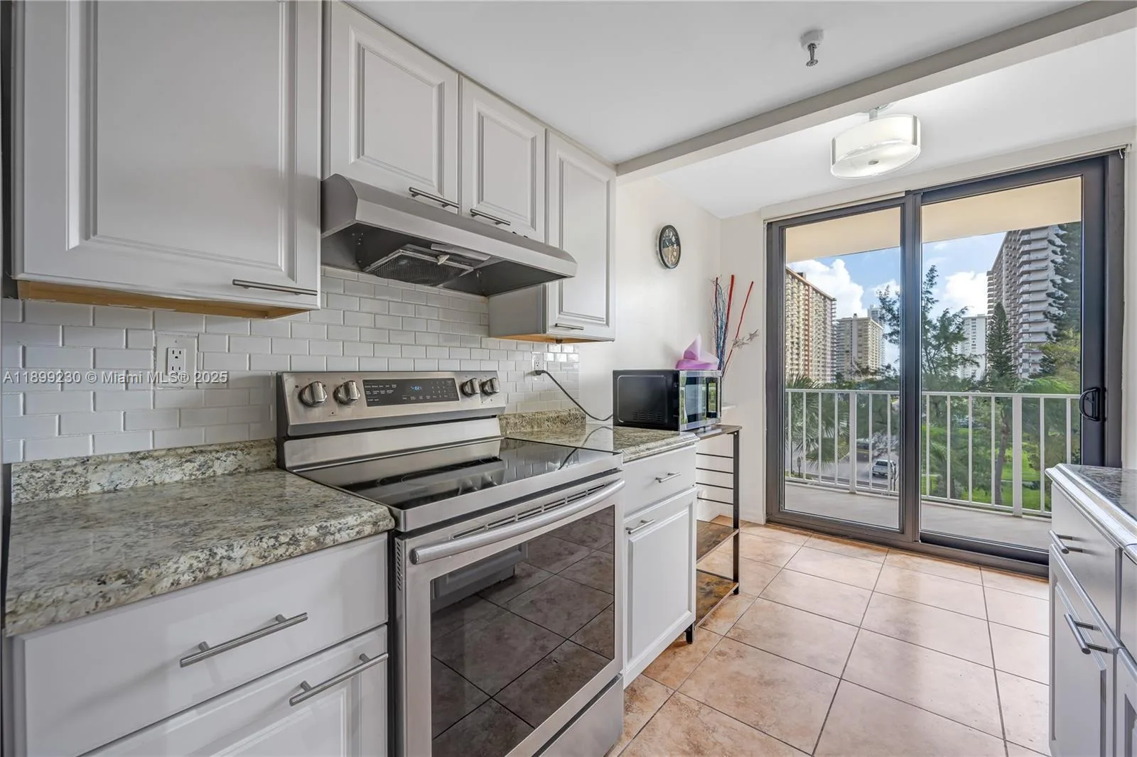 290 174th St # 511, Sunny Isles Beach, FL 33160 photo 6