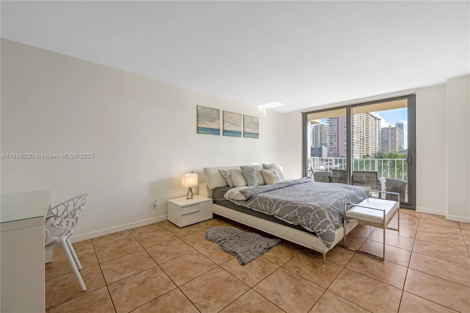 290 174th St # 511, Sunny Isles Beach, FL 33160 photo 9