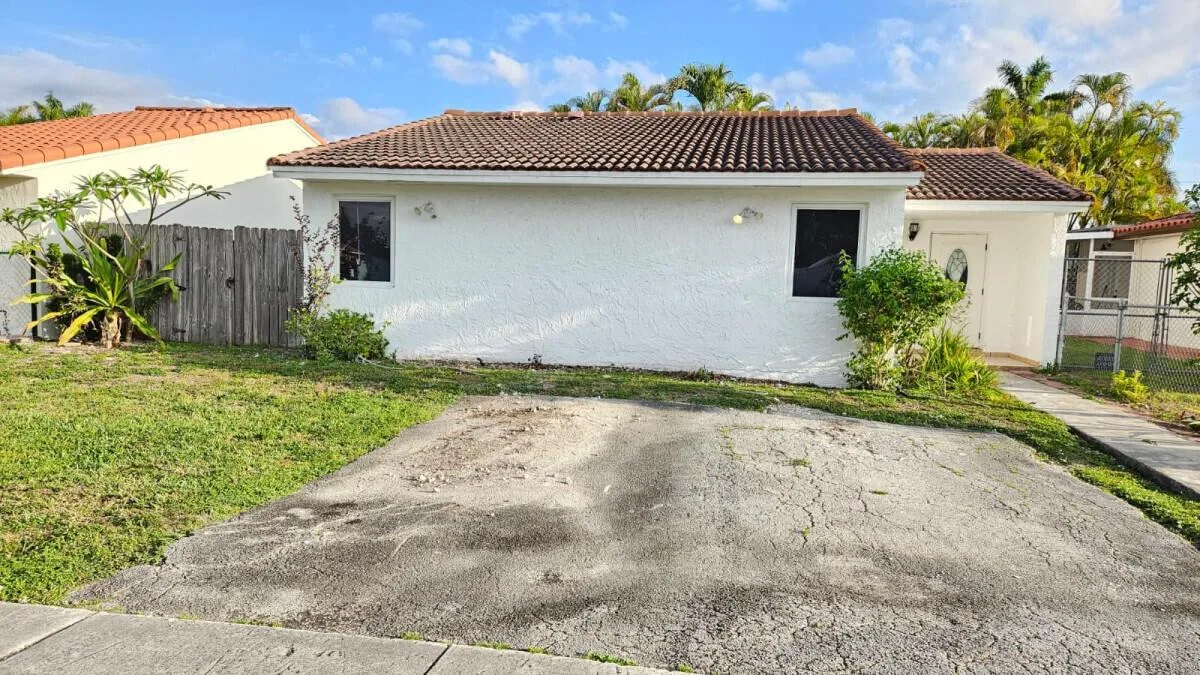 13347 NW 5th Terrace, Miami, FL 33182