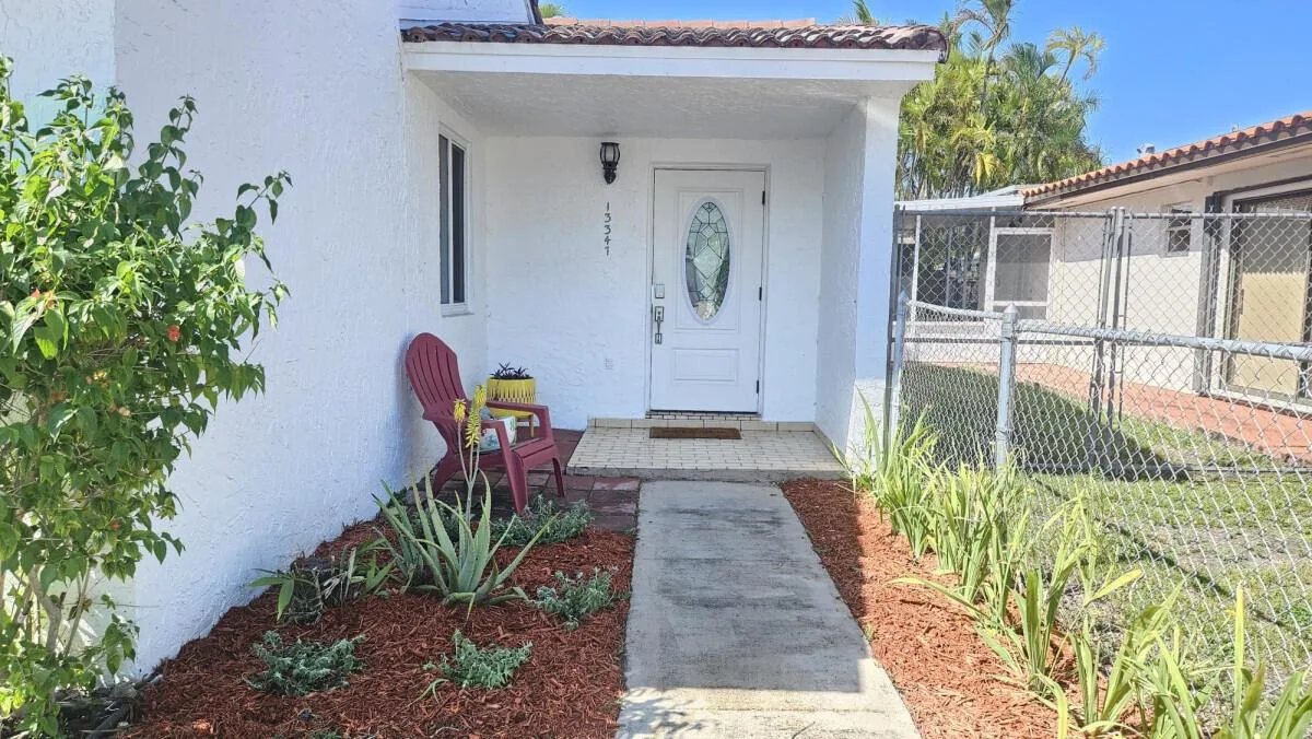 13347 NW 5th Terrace, Miami, FL 33182 photo 2
