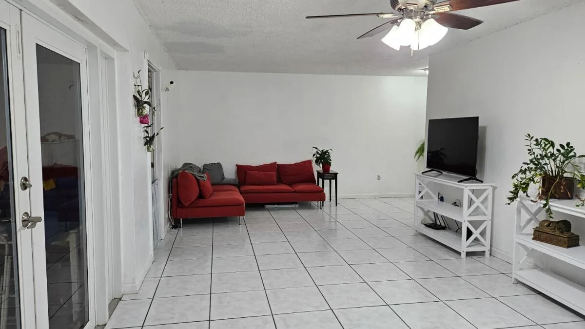 13347 NW 5th Terrace, Miami, FL 33182 photo 4