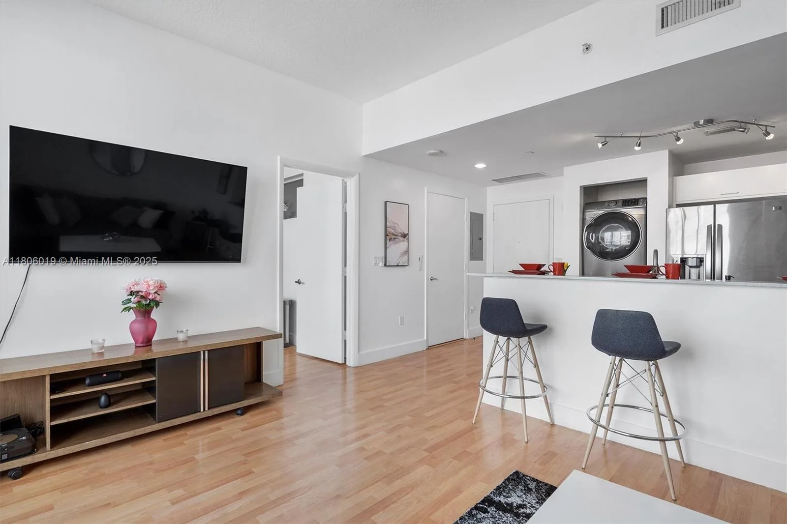 350 NE 24th St # 714, Miami, FL 33137 photo 6