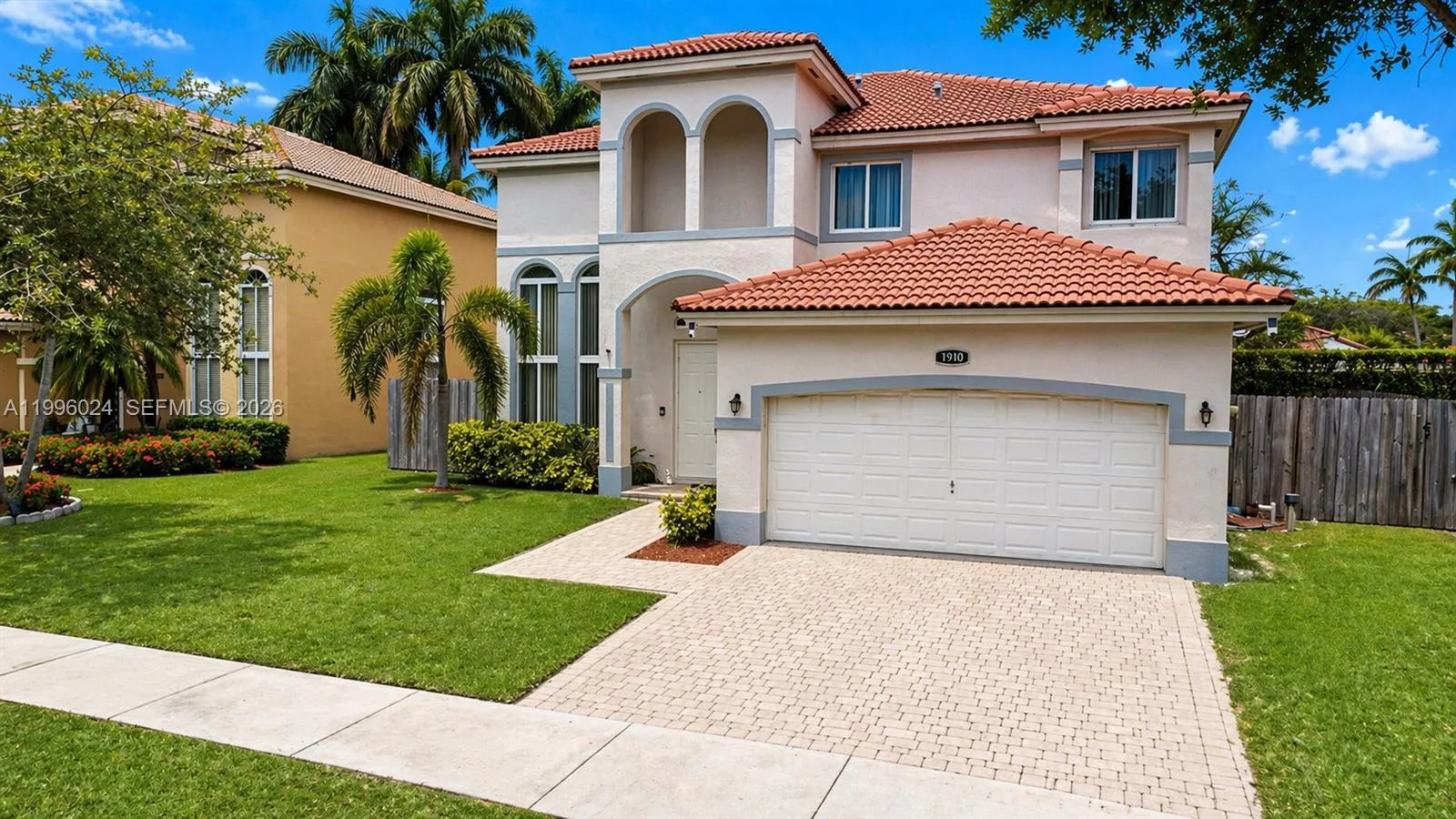 1910 SE 14th Cir, Homestead, FL 33035 photo 11