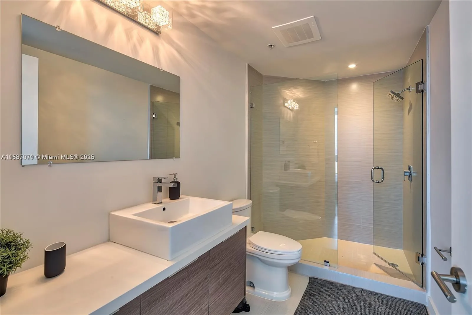 1010 SW 2nd Ave # 609, Miami, FL 33130 photo 12