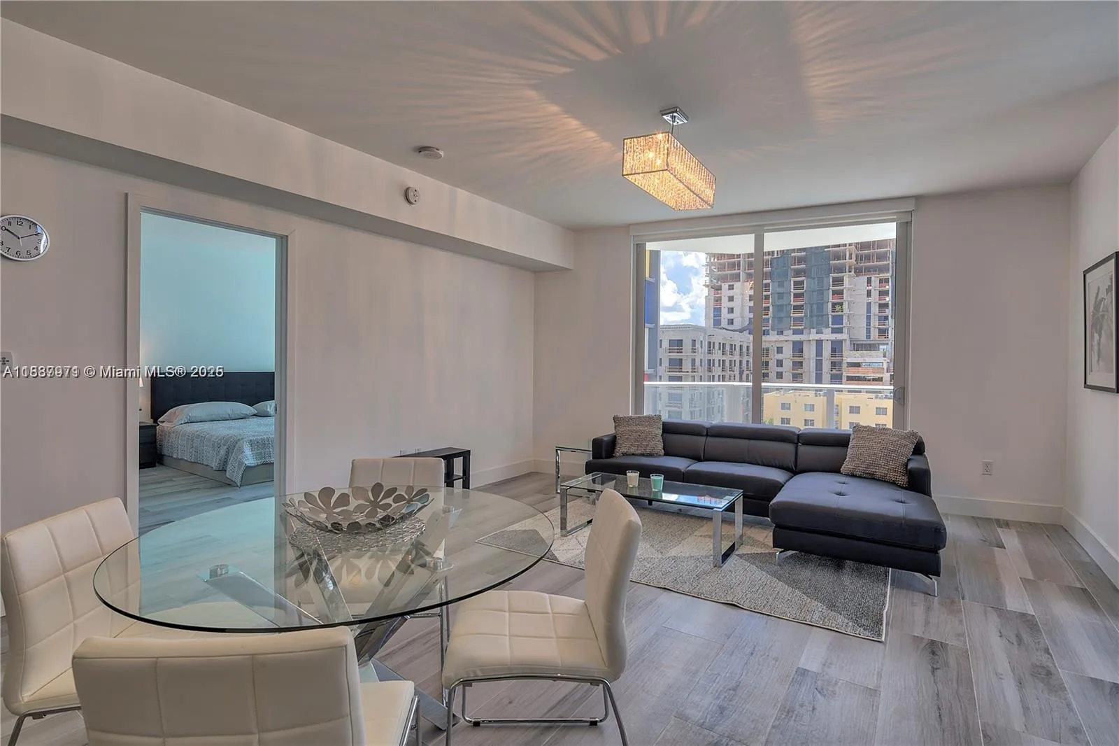 1010 SW 2nd Ave # 609, Miami, FL 33130 photo 2