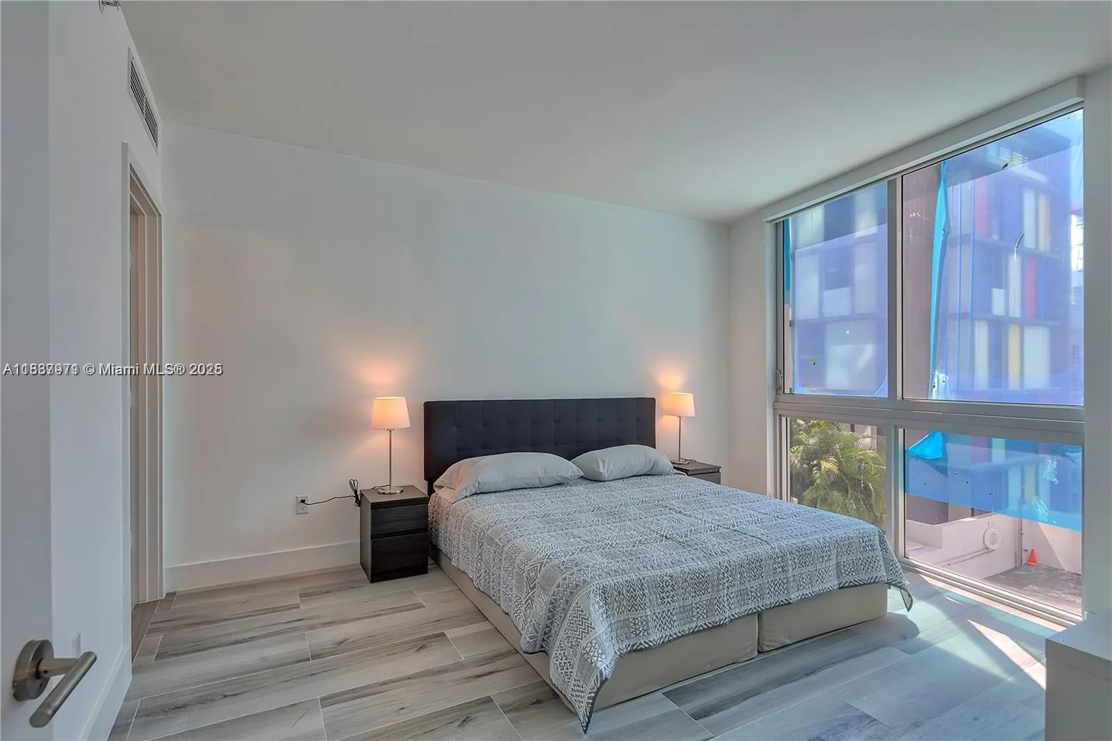 1010 SW 2nd Ave # 609, Miami, FL 33130 photo 8