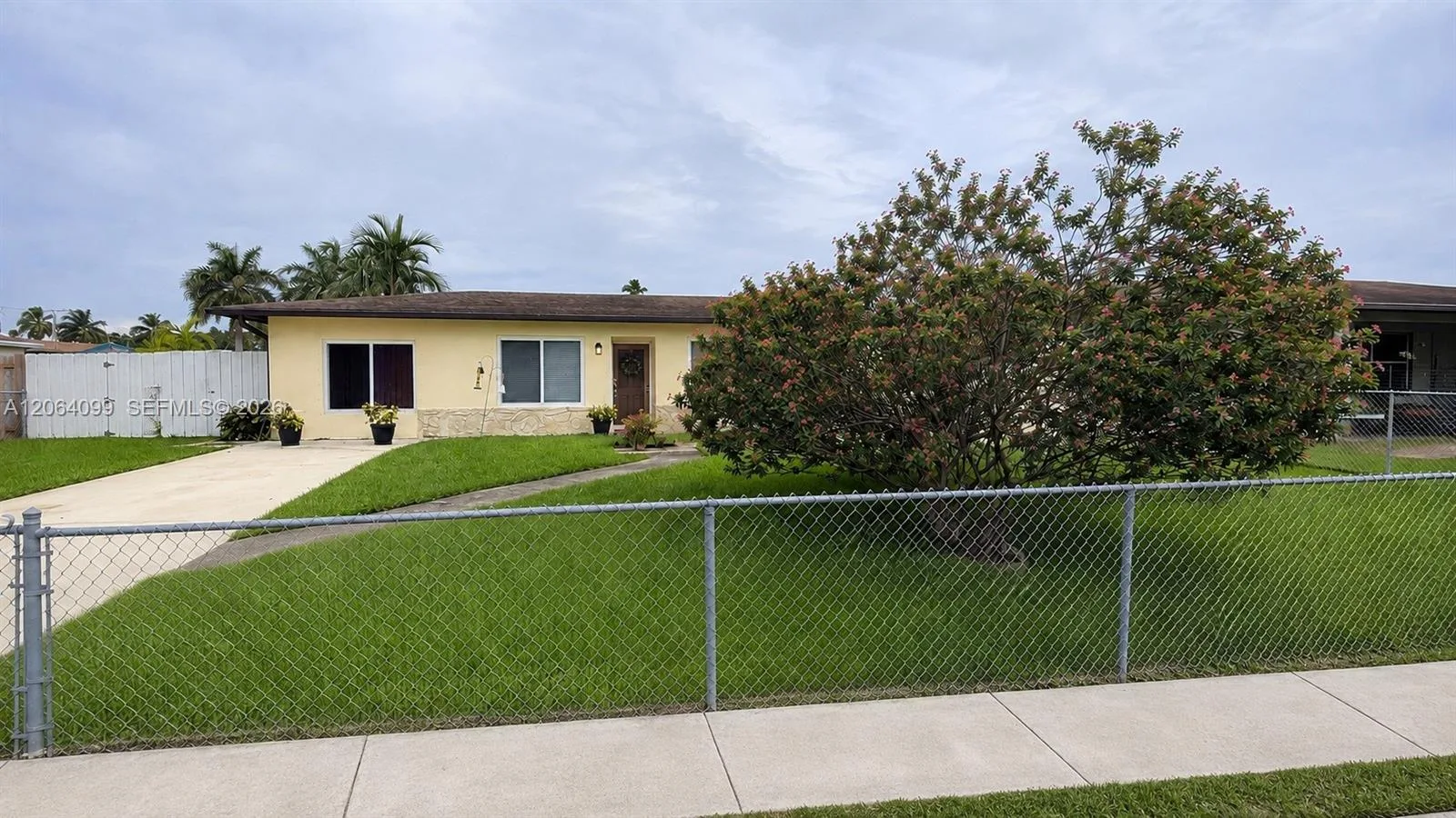 2675 SW 119th Ct, Miami, FL 33175