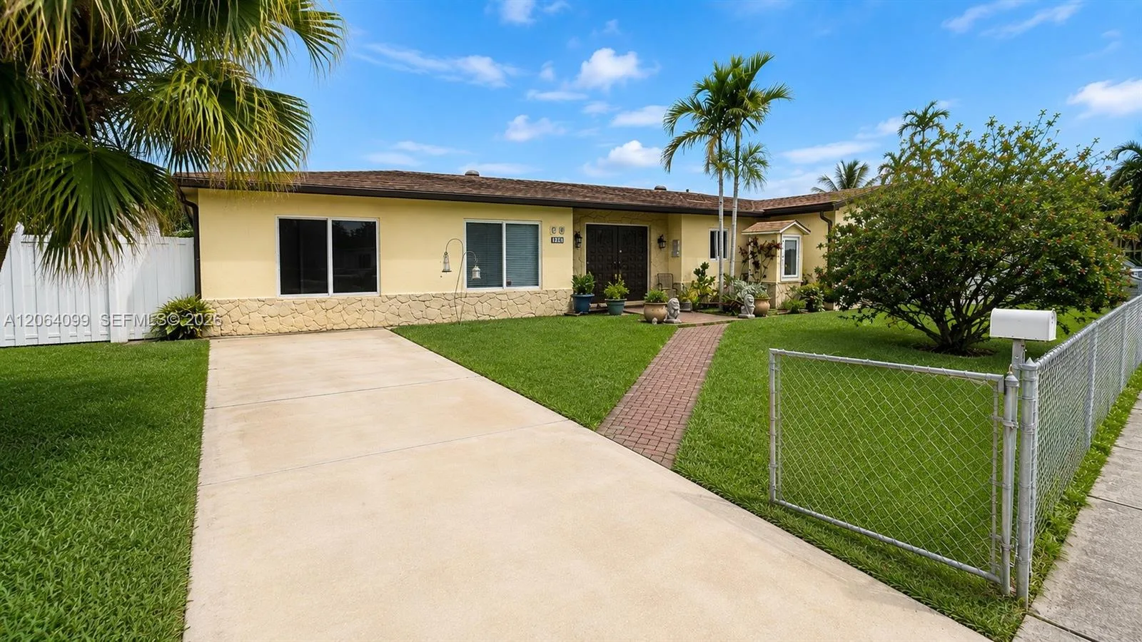 2675 SW 119th Ct, Miami, FL 33175 photo 2