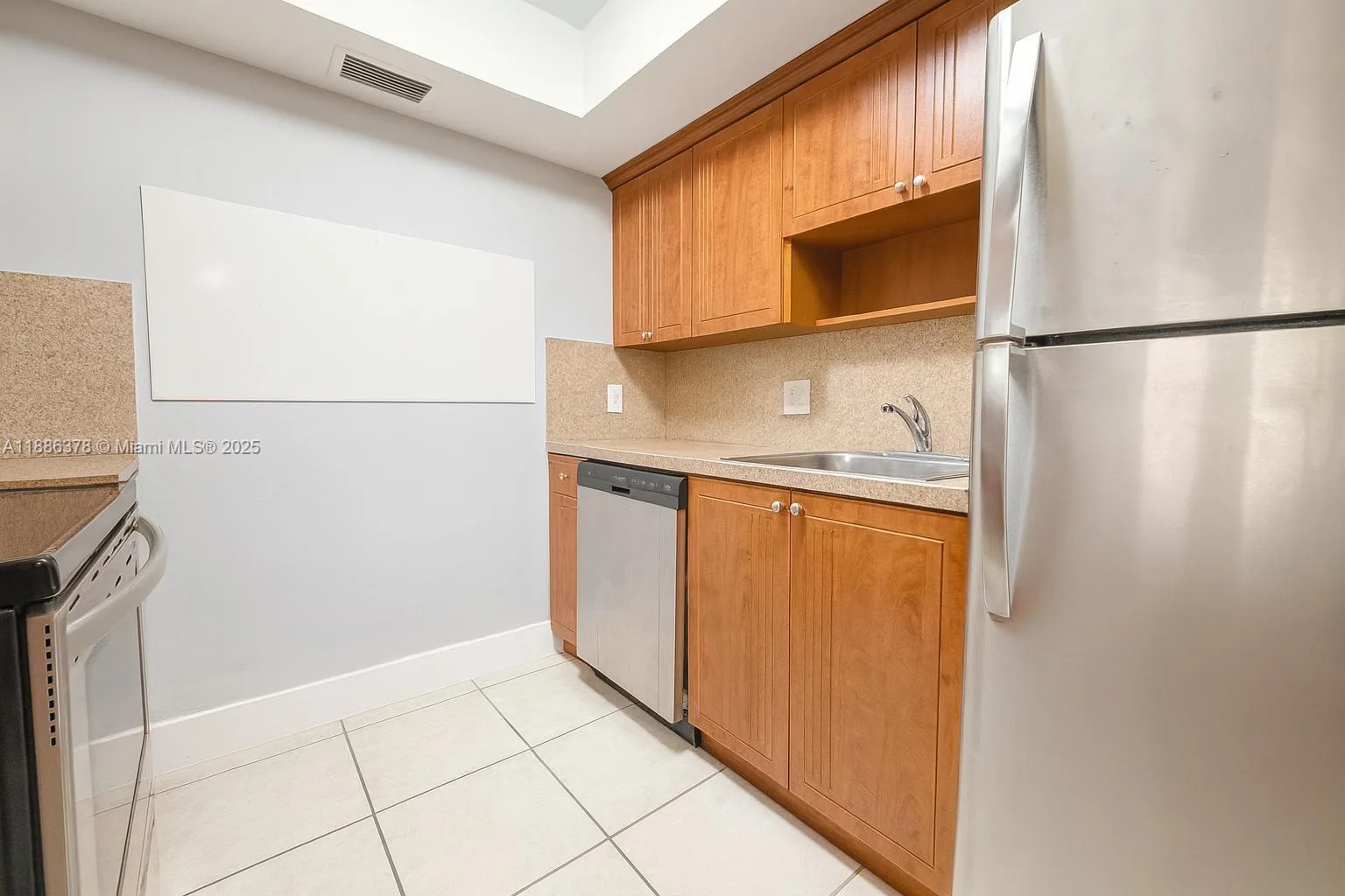 1885 NE 121st St # 3, North Miami, FL 33181 photo 9