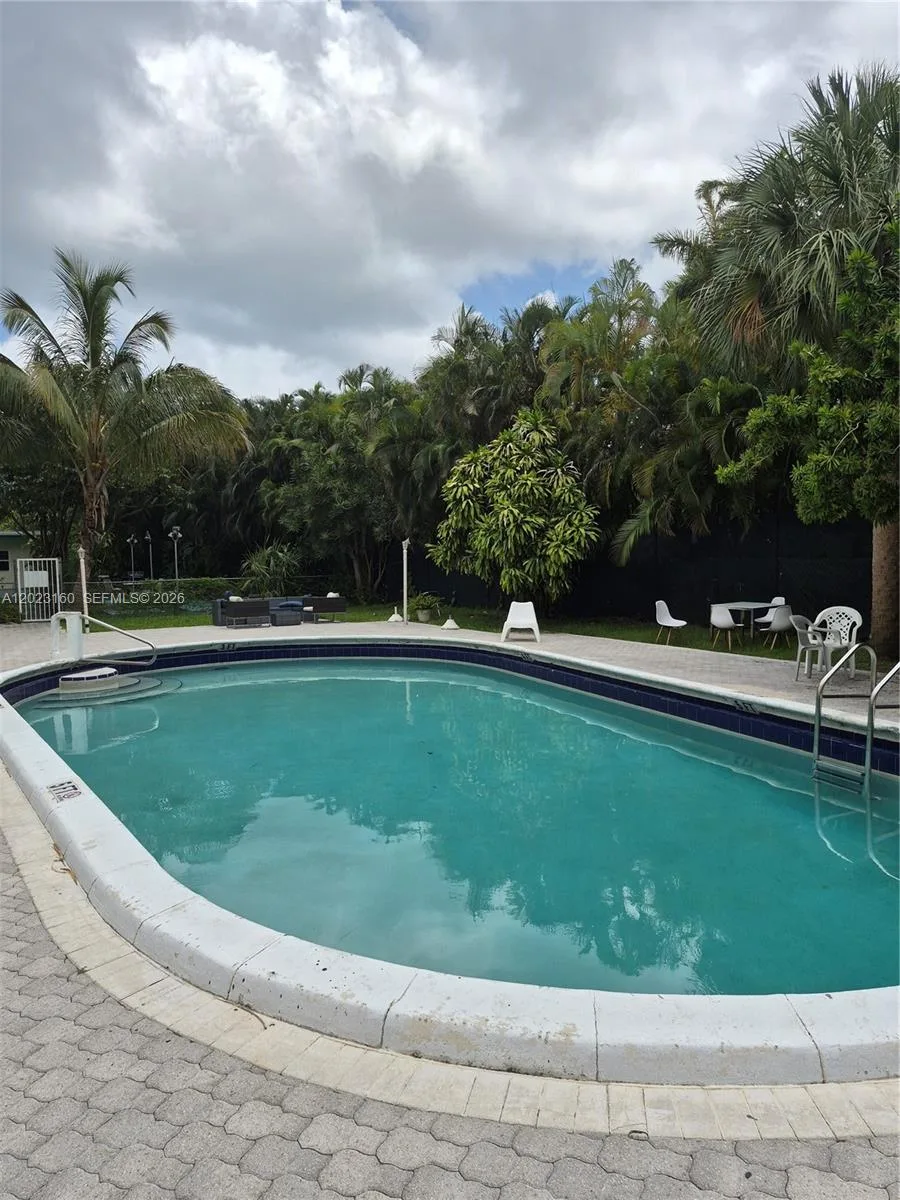 1420 Atlantic Shores Blvd # 236, Hallandale Beach, FL 33009