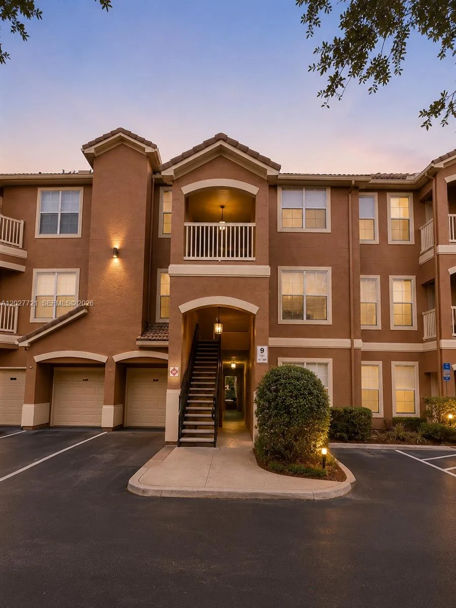 8836 Villa View Circle # 306, Orlando, FL 32821