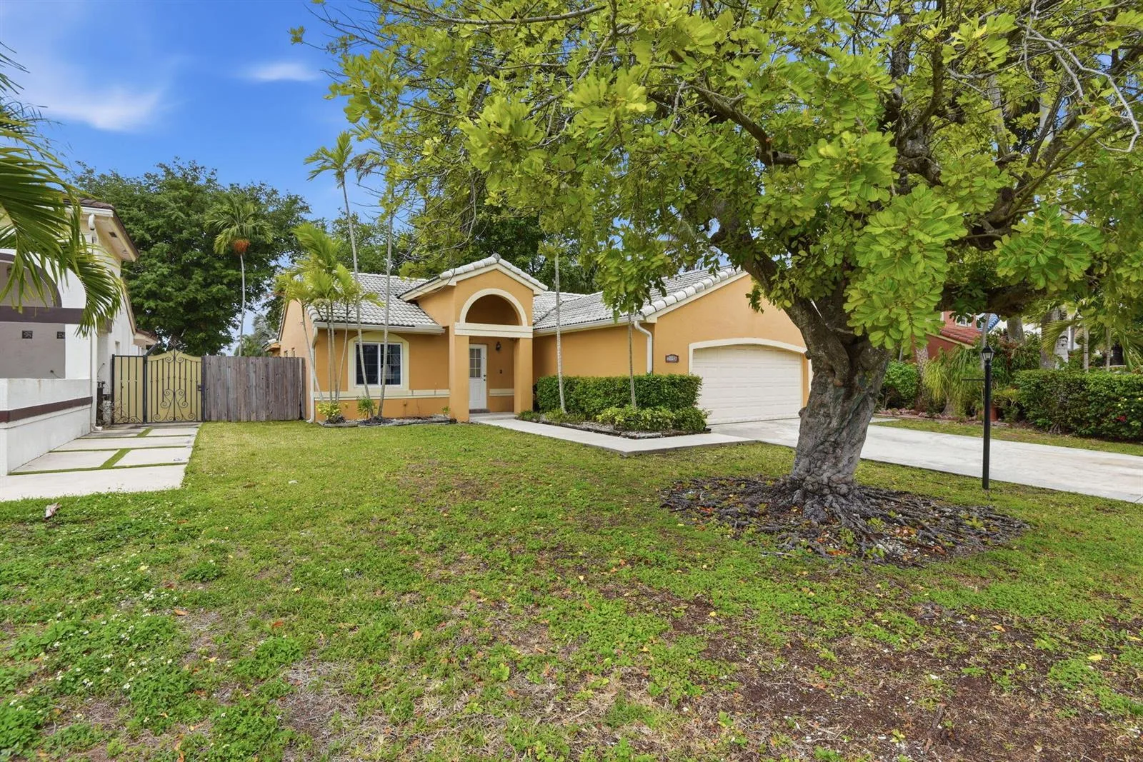 7350 SW 161st Place, Miami, FL 33193