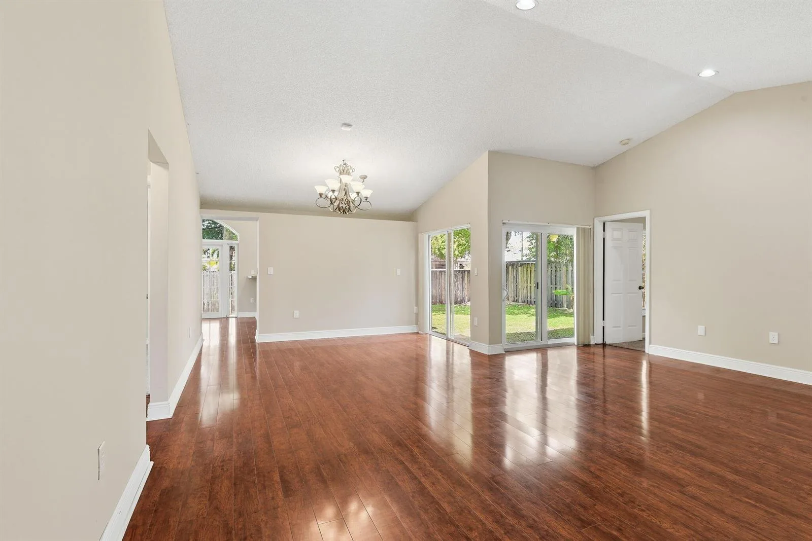 7350 SW 161st Place, Miami, FL 33193 photo 4