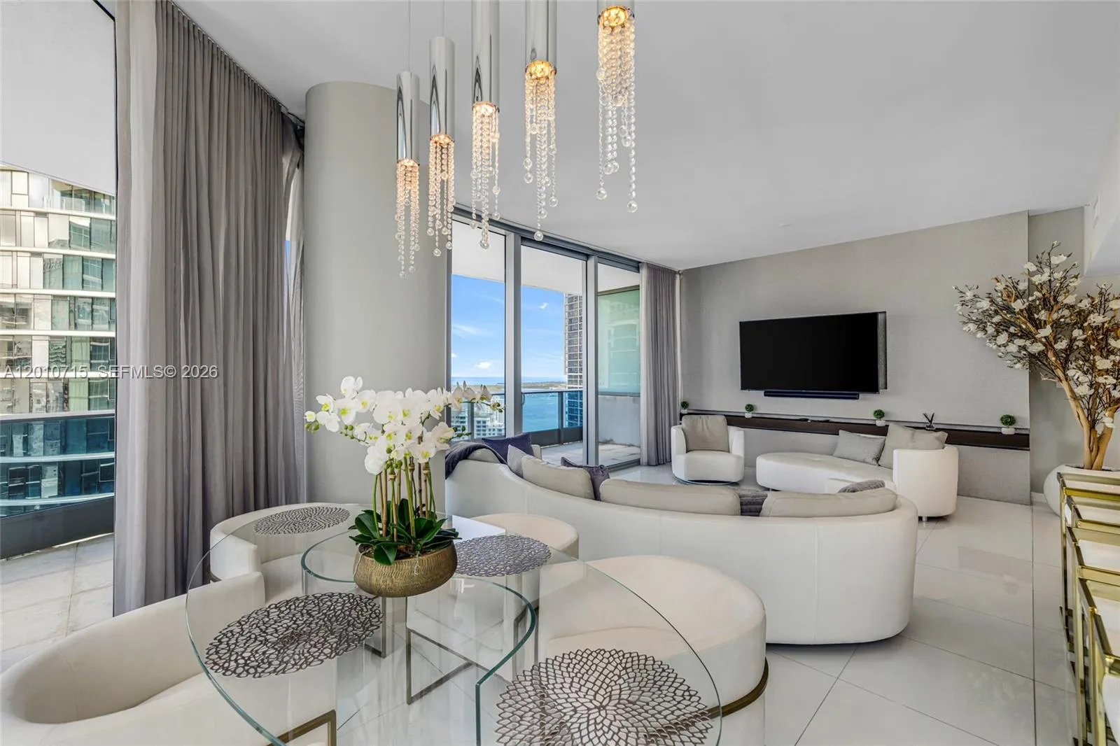 200 Biscayne Boulevard Way # 4401, Miami, FL 33131 photo 8
