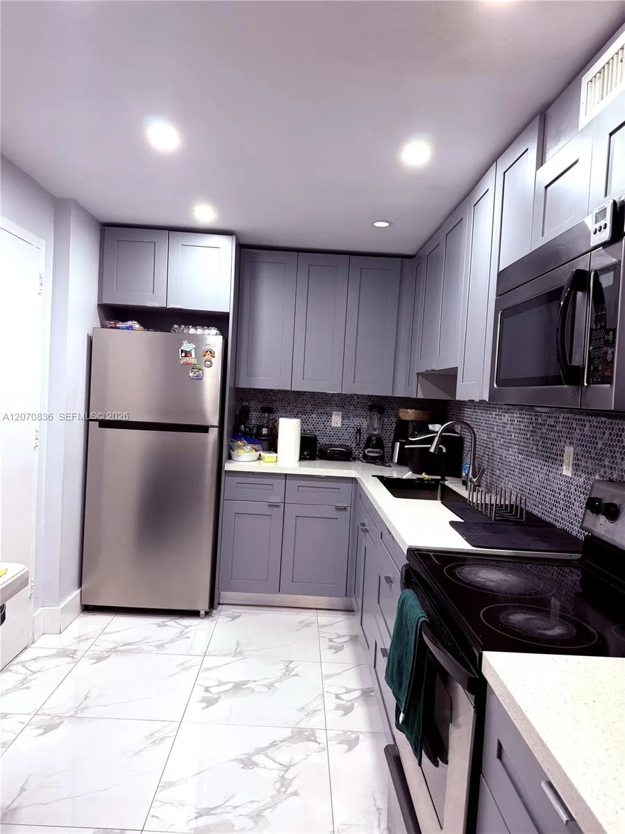 1800 Sans Souci Blvd # 336, North Miami, FL 33181