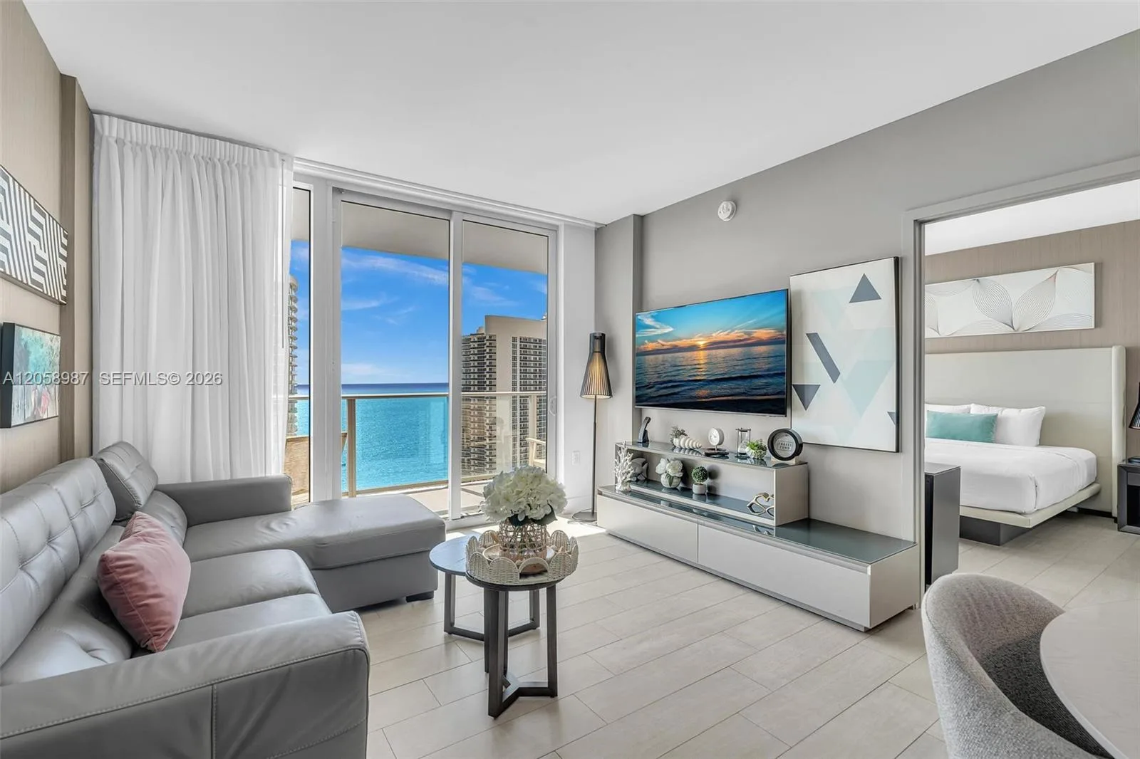 HYDE Beach House photo 2