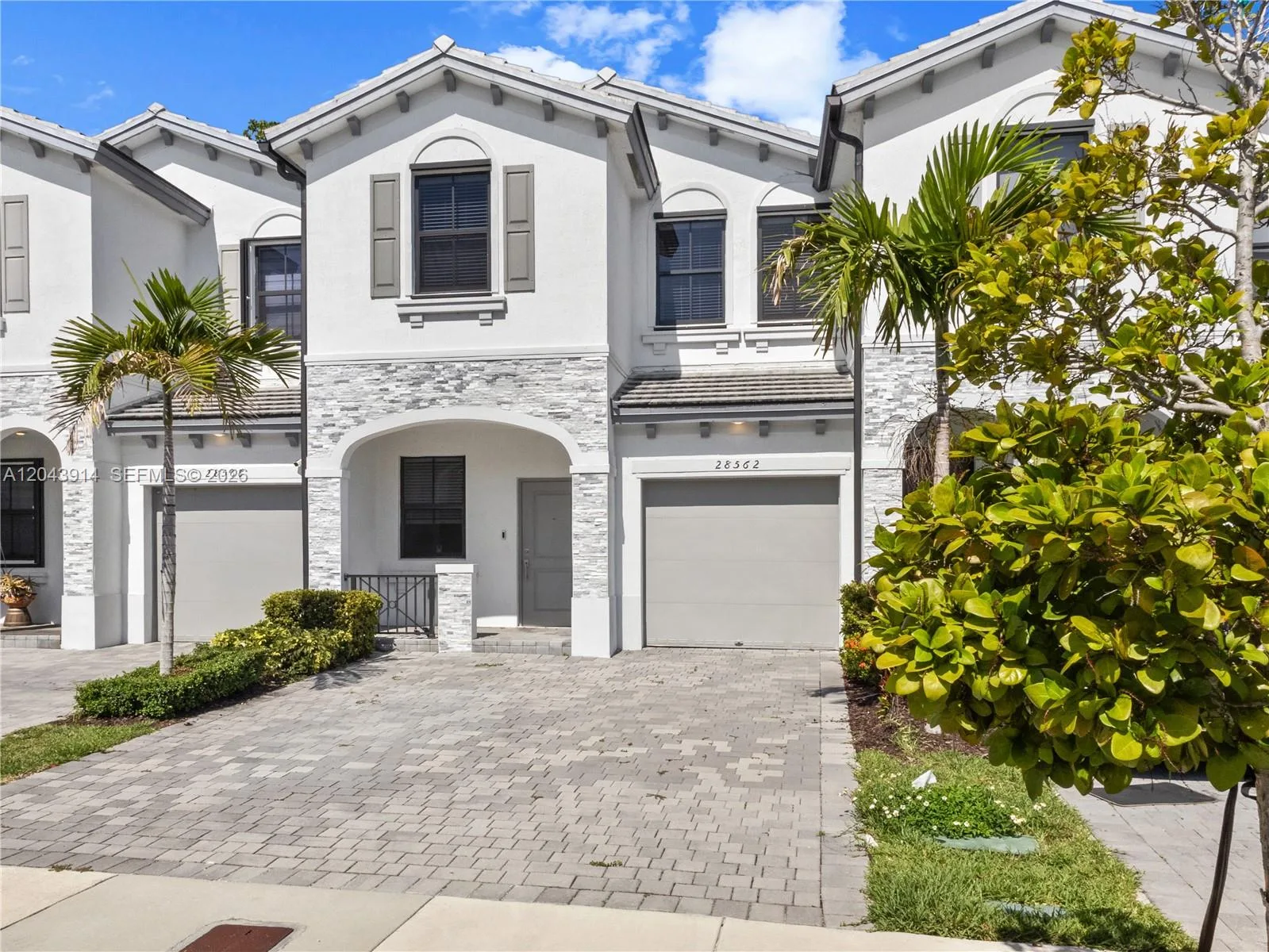 28562 SW 134th Ct, Miami, FL 33033
