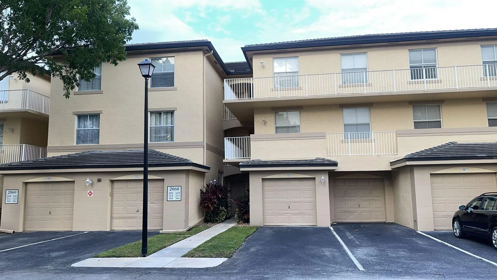 2060 Greenview Shores Boulevard # 305, Wellington, FL 33414