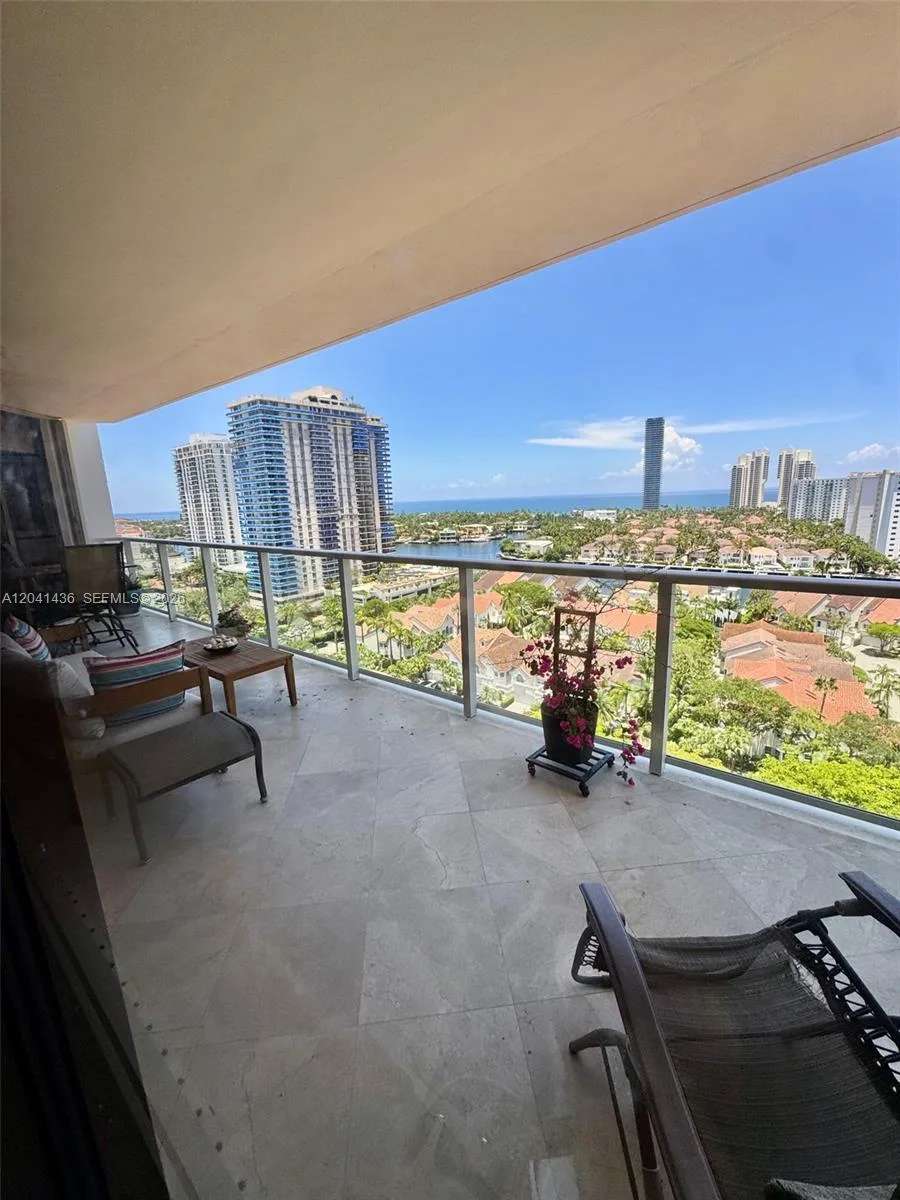 19500 Turnberry Way # 15F, Aventura, FL 33180 photo 3