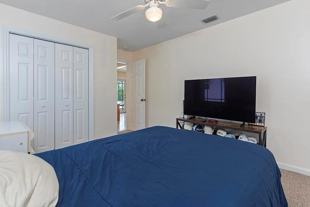1106 N Lakeside Drive, FL 33460 photo 10