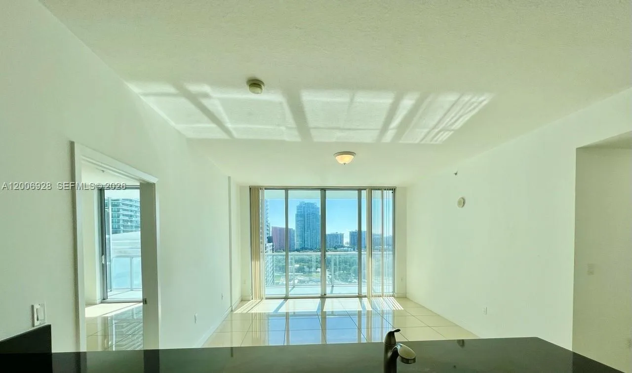 79 SW 12 St # 1903, Miami, FL 33130 photo 2