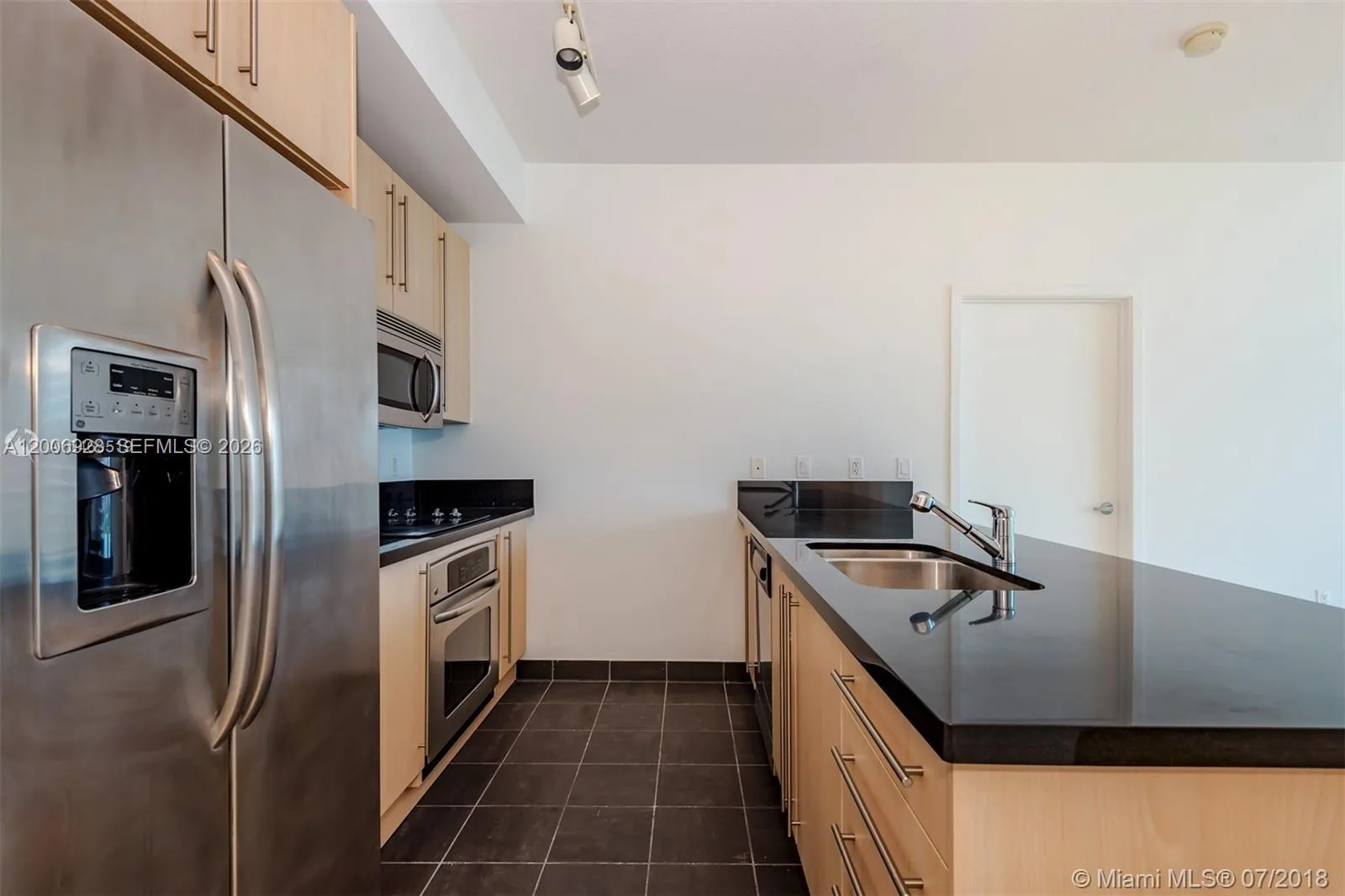 79 SW 12 St # 1903, Miami, FL 33130 photo 3
