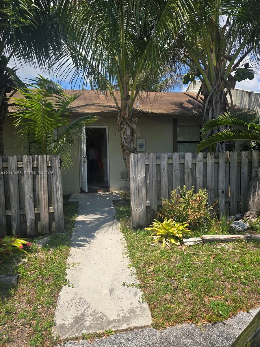 1630 Sandpiper Blvd, Homestead, FL 33035 photo 2