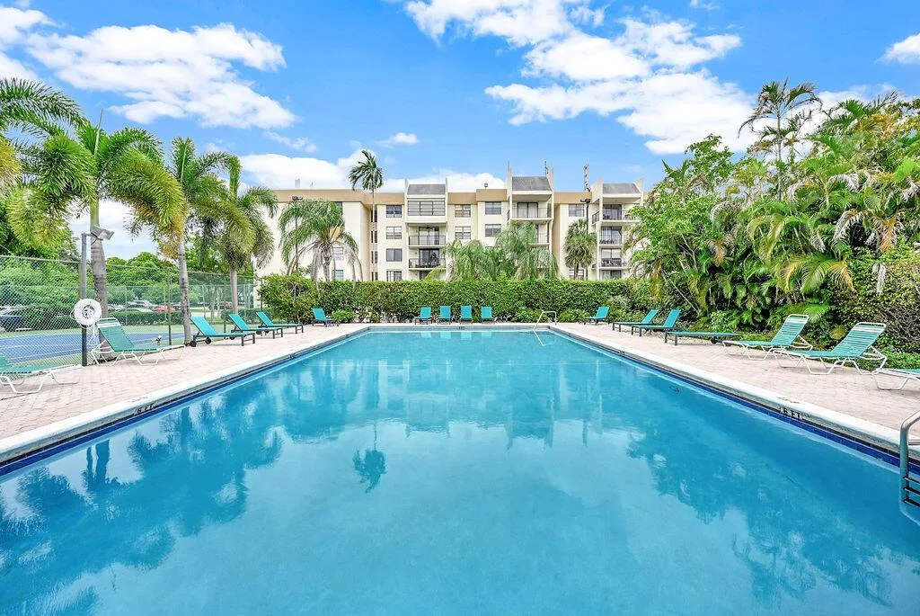 6190 Woodlands Boulevard # 311, Tamarac, FL 33319