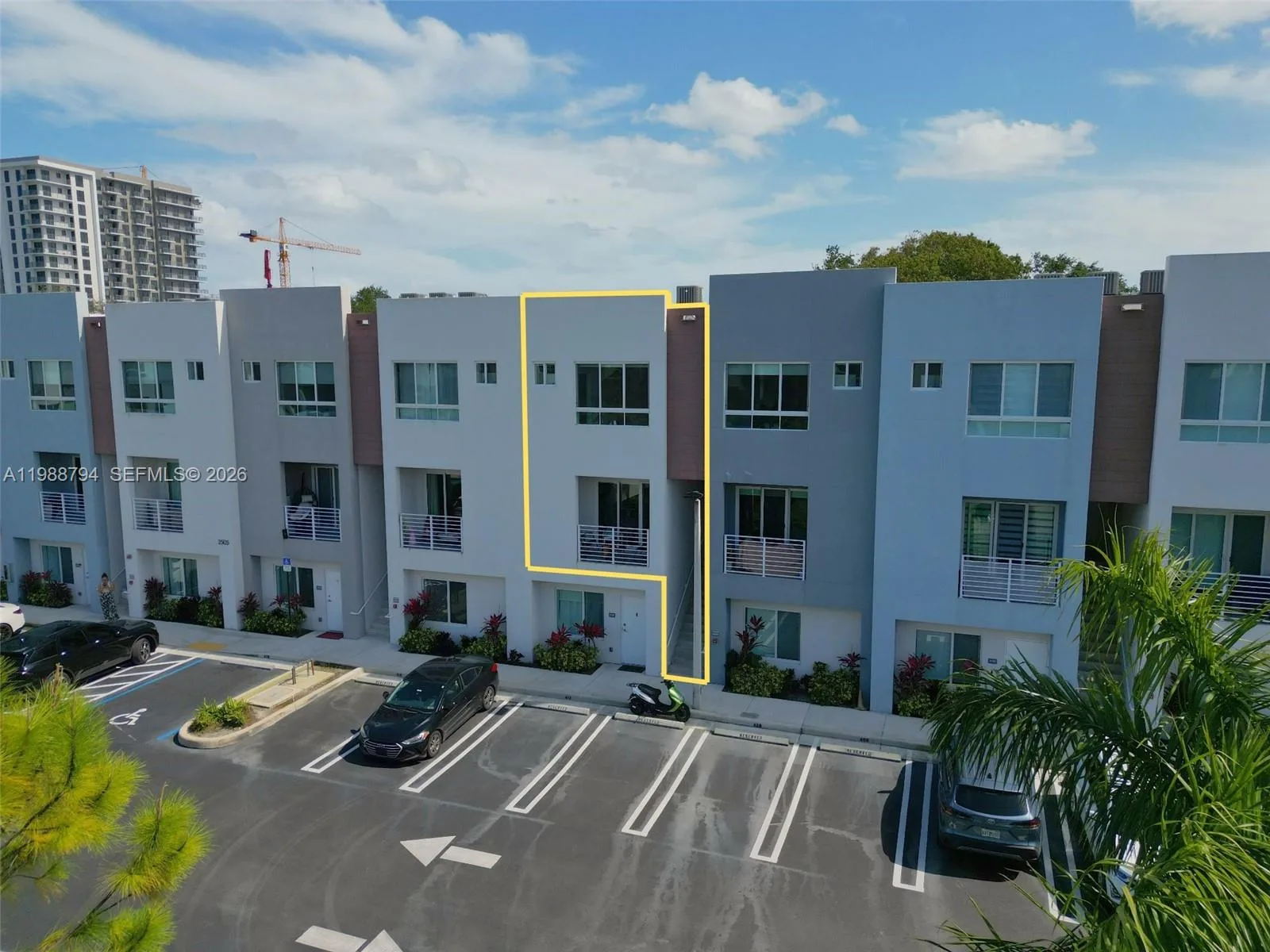 2505 NE 193rd St # 4208, Miami, FL 33180 photo 2