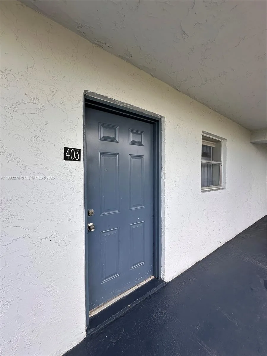 2800 Somerset Dr # 403J, Lauderdale Lakes, FL 33311