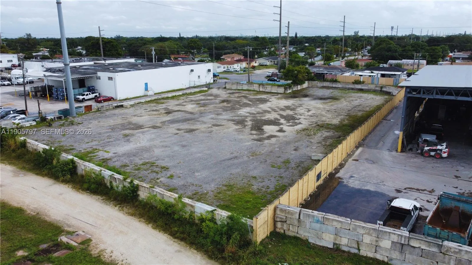 8650 NW 36 Ave, Miami, FL 33147