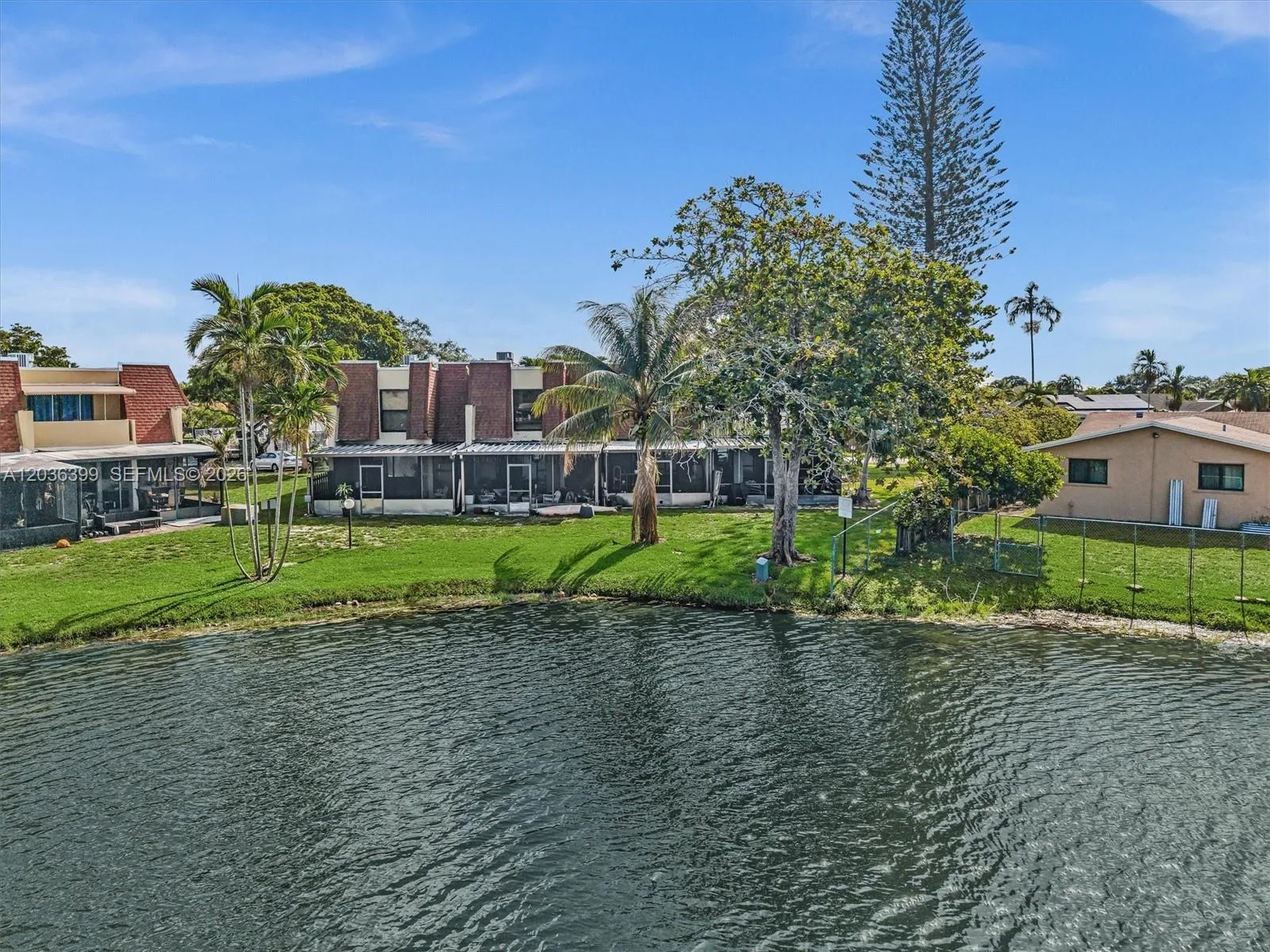 8902 Palm Tree Ln # 8902, Pembroke Pines, FL 33024 photo 7