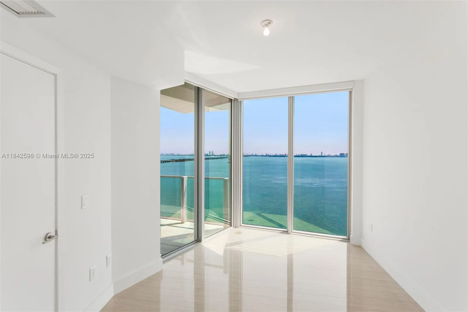 2900 NE 7th Ave # 1506, Miami, FL 33137 photo 2