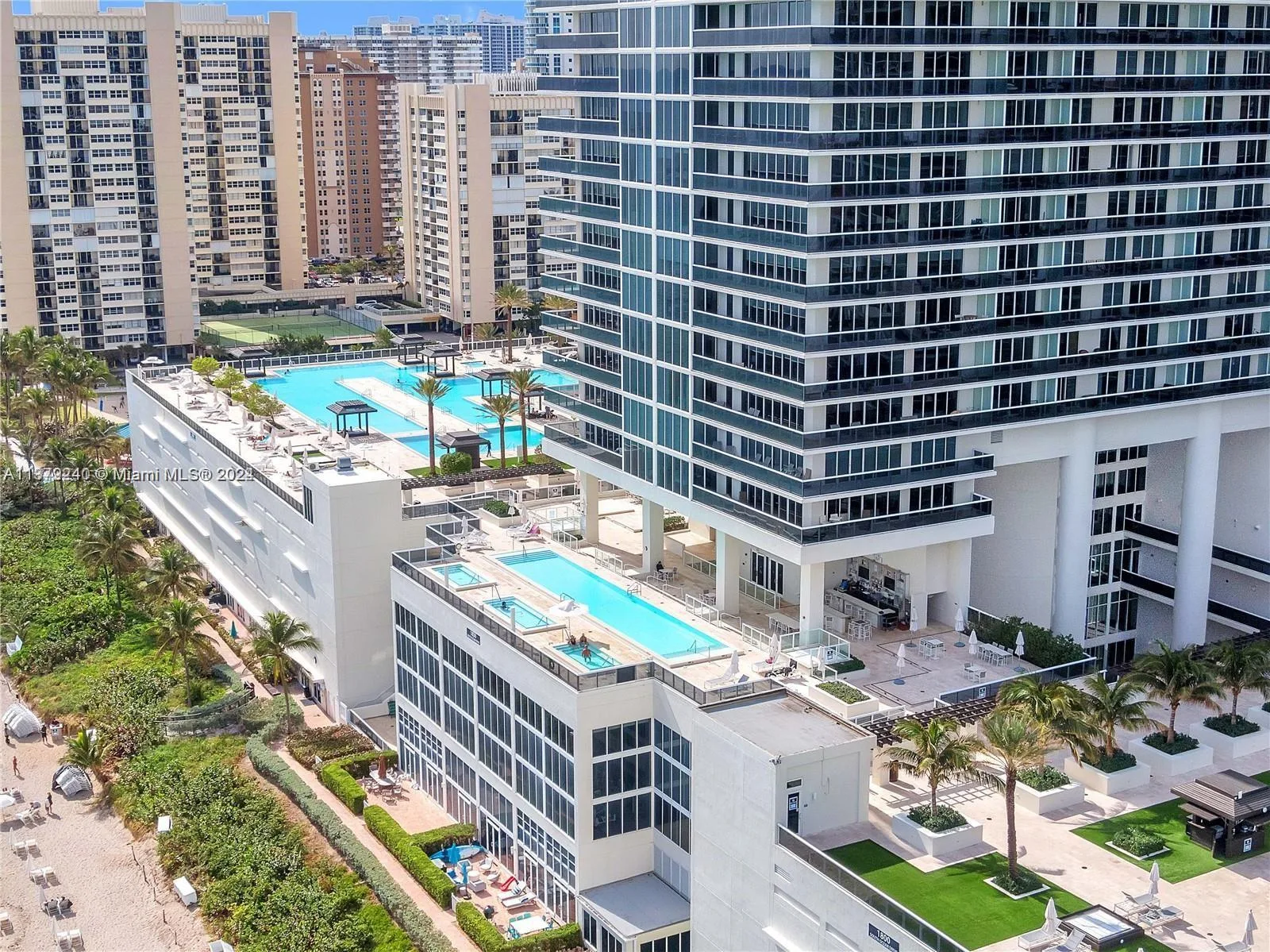 1830 S Ocean Dr # 2010, Hallandale Beach, FL 33009 photo 2
