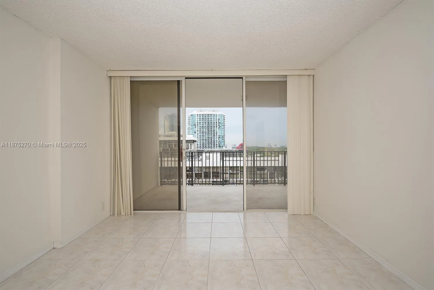 1901 Brickell Ave # B2205, Miami, FL 33129 photo 13