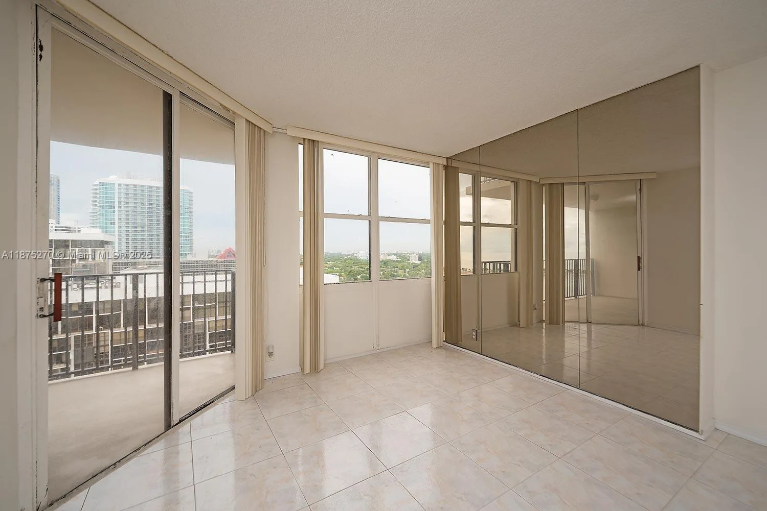 1901 Brickell Ave # B2205, Miami, FL 33129 photo 5
