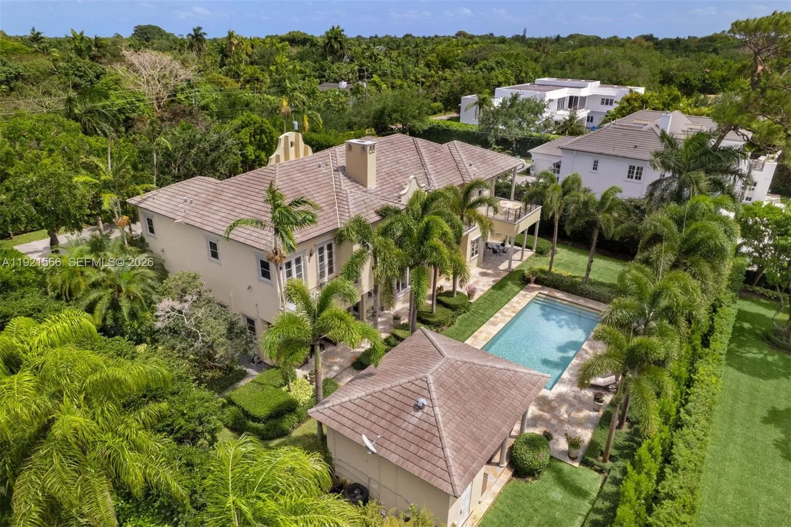 8010 Ponce De Leon Rd, Miami, FL 33143