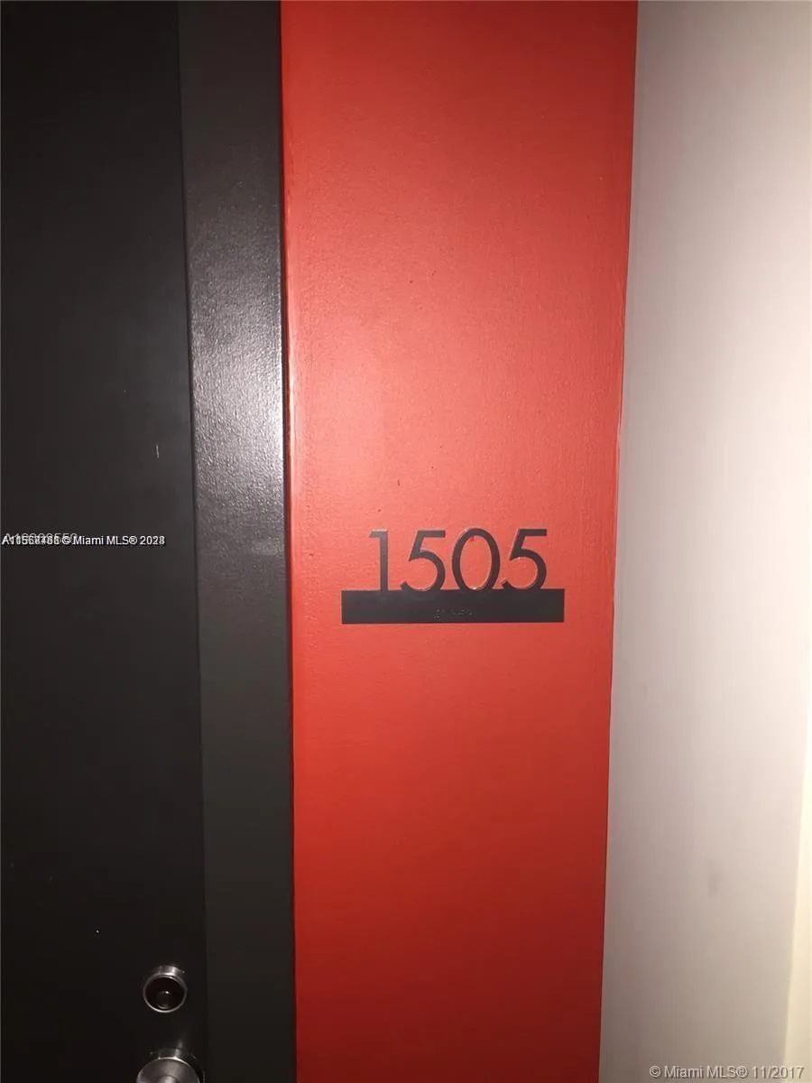 151 SE 1st St # 1505, Miami, FL 33131 photo 4