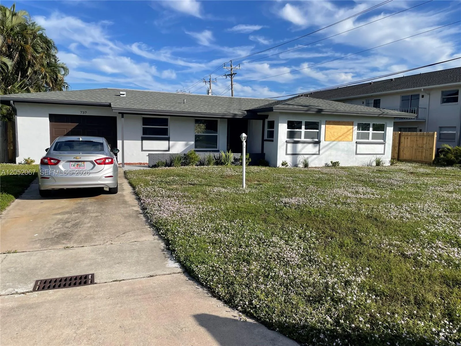 737 Sesame Ct, Cape Coral, FL 33904