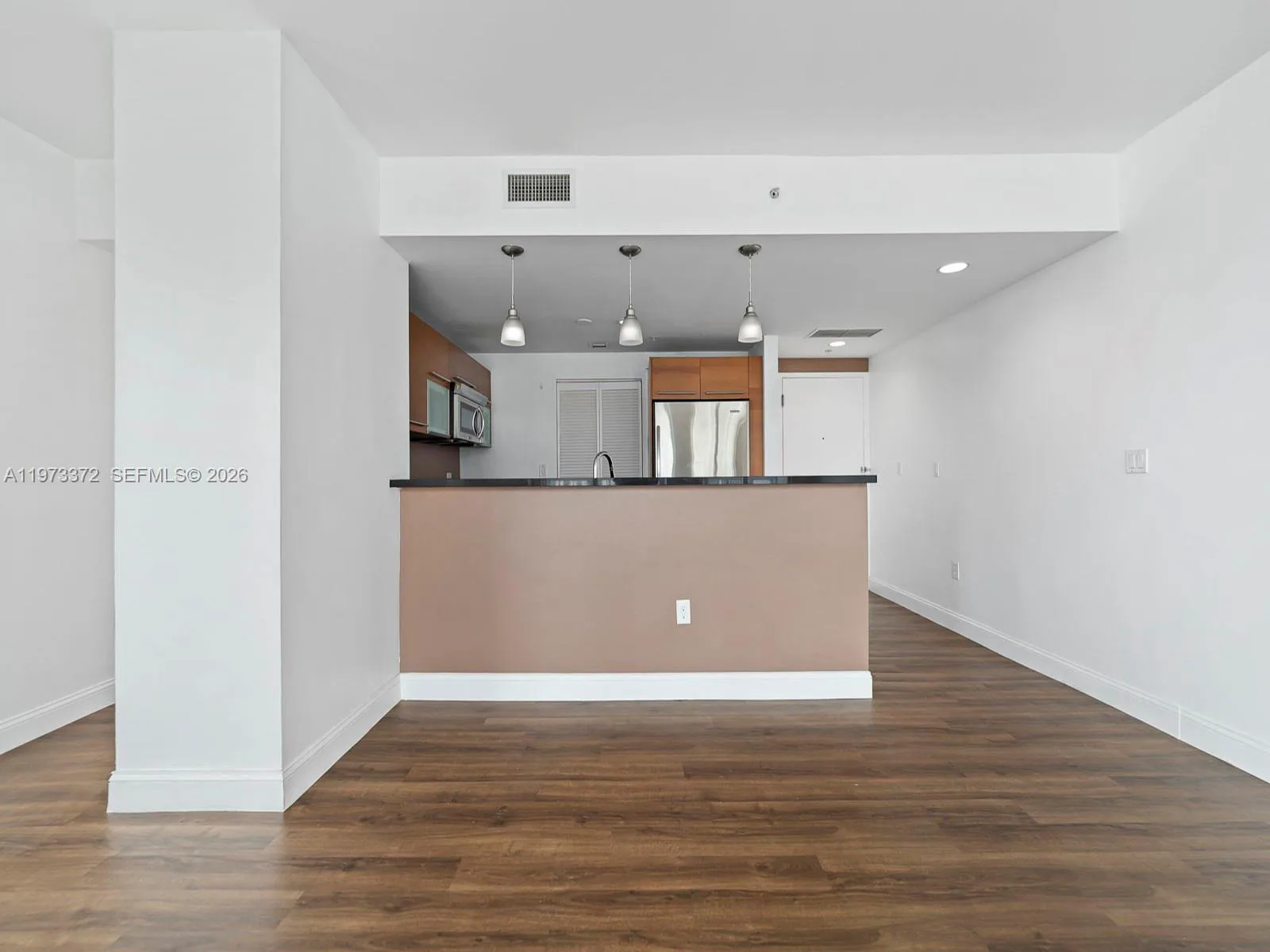 253 NE 2nd St # 3108, Miami, FL 33132 photo 11