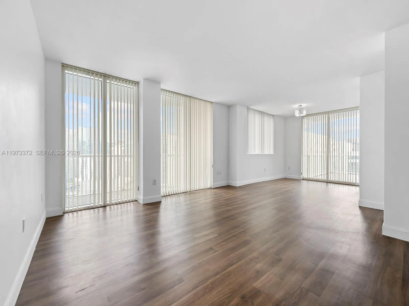 253 NE 2nd St # 3108, Miami, FL 33132 photo 3