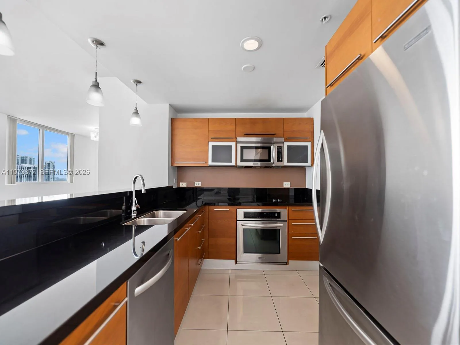 253 NE 2nd St # 3108, Miami, FL 33132 photo 5