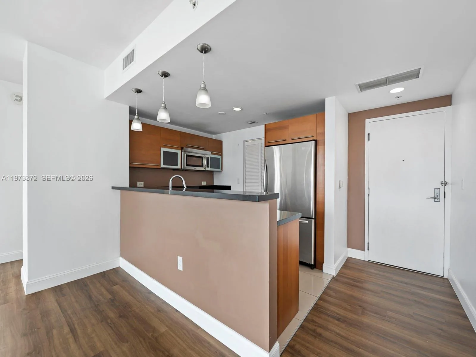 253 NE 2nd St # 3108, Miami, FL 33132 photo 8