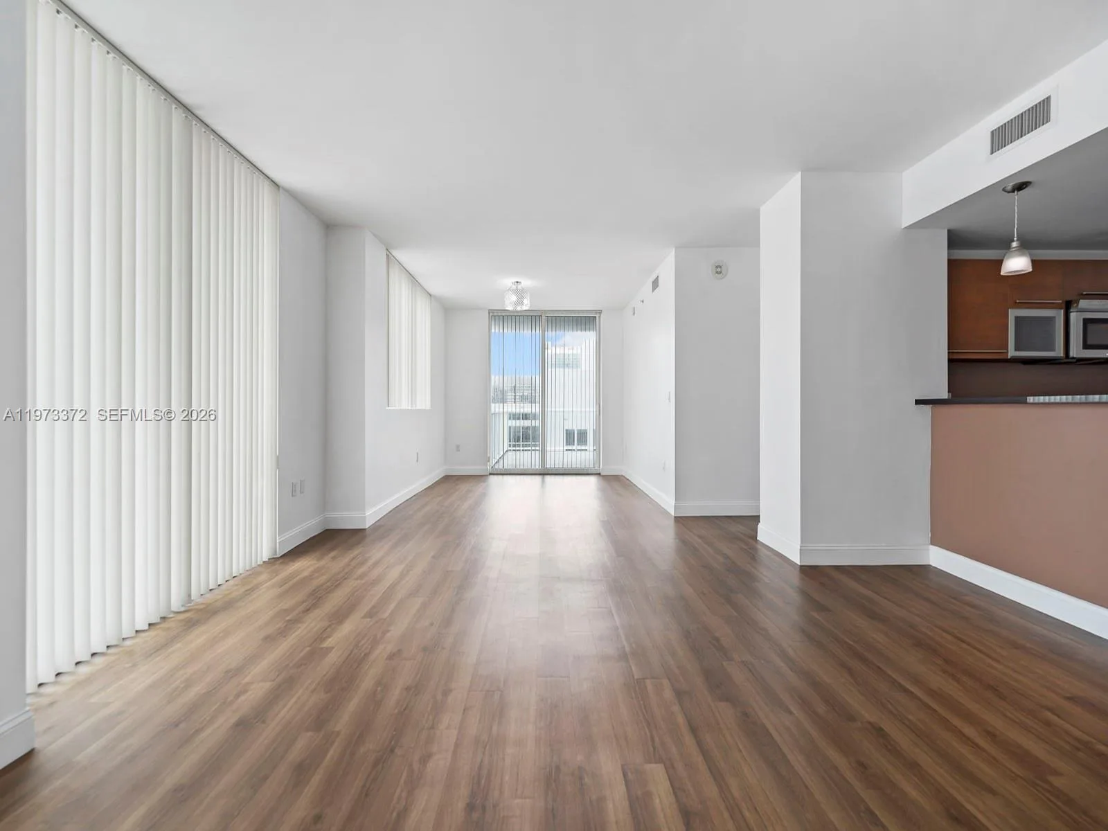 253 NE 2nd St # 3108, Miami, FL 33132 photo 9